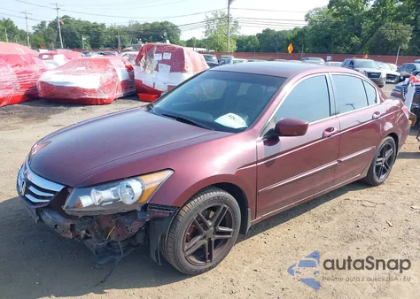 2012 Honda Accord 2.4 Ex-L из США, поврежденный, VIN 1HGCP2F80CA137893